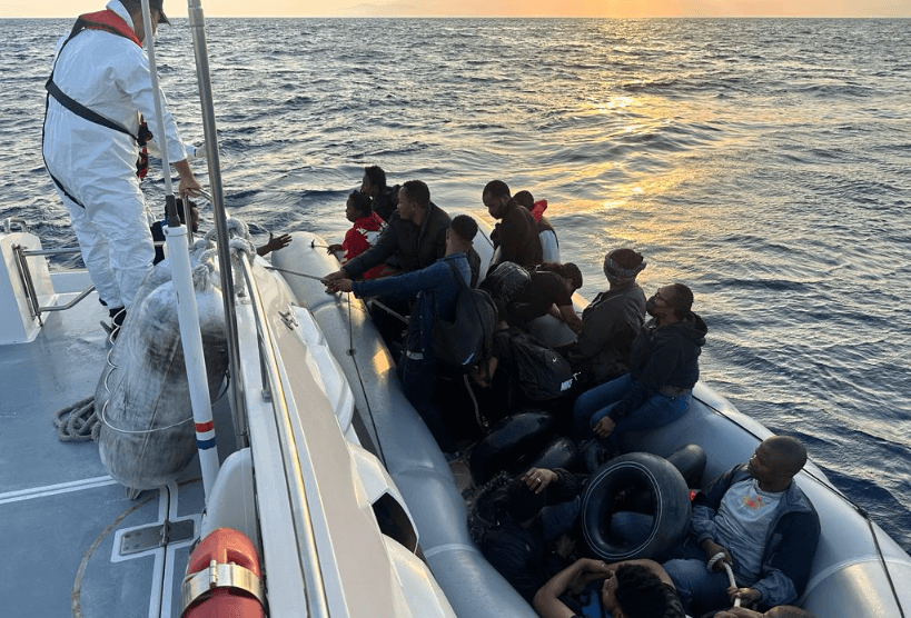 Ege Denizi açıklarından 94 göçmen daha kurtarıldı