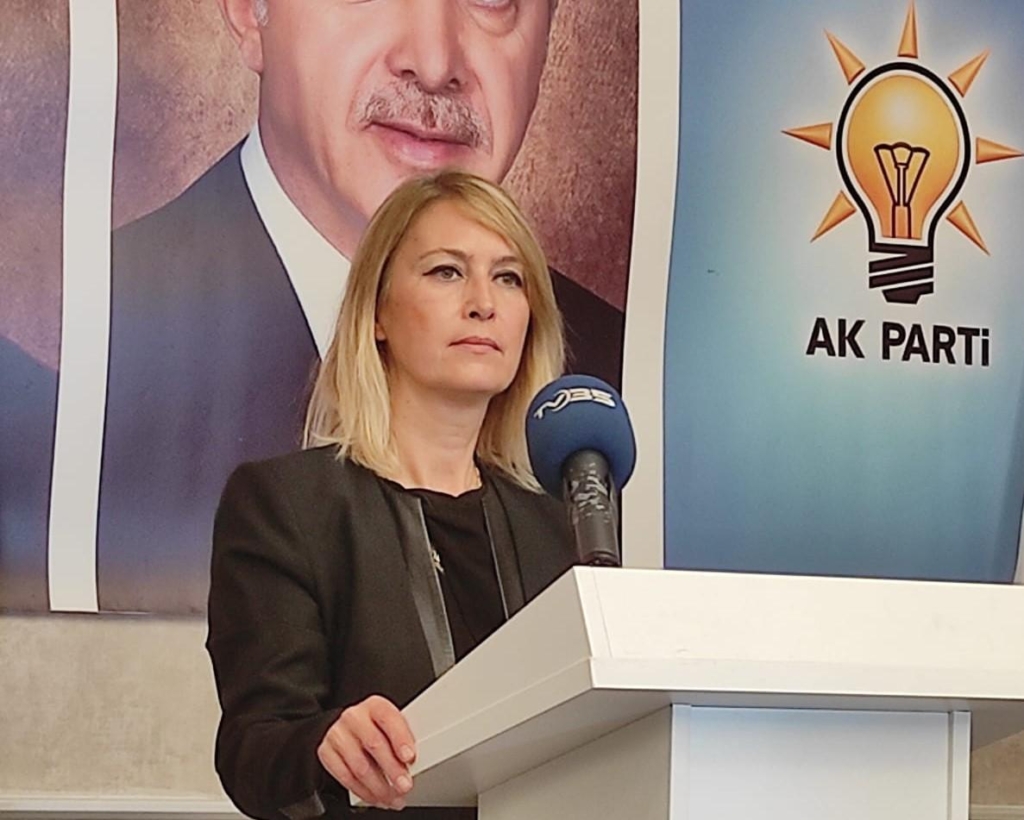AKP Karşıyaka İlçe Başkanı, istifasını duyurdu
