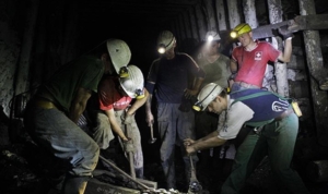 Son Dakika: Madende göçük 280 kişi mahsur!