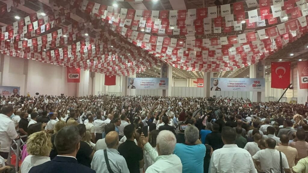 AKP İzmir Milletvekili'nden CHP İzmir İl Kongresi Paylaşımı